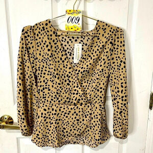 🆕 Jon & Anna Animal Print Long Sleeve Top